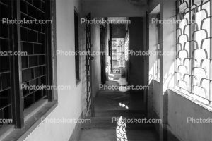 school-long-balcony-in-the-morning