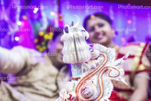 topor-behind-bengali-brides-groom