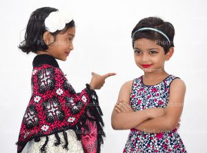 indian-child-cute-friends