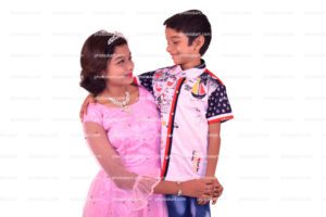 happy-little-sister-and-brother-together
