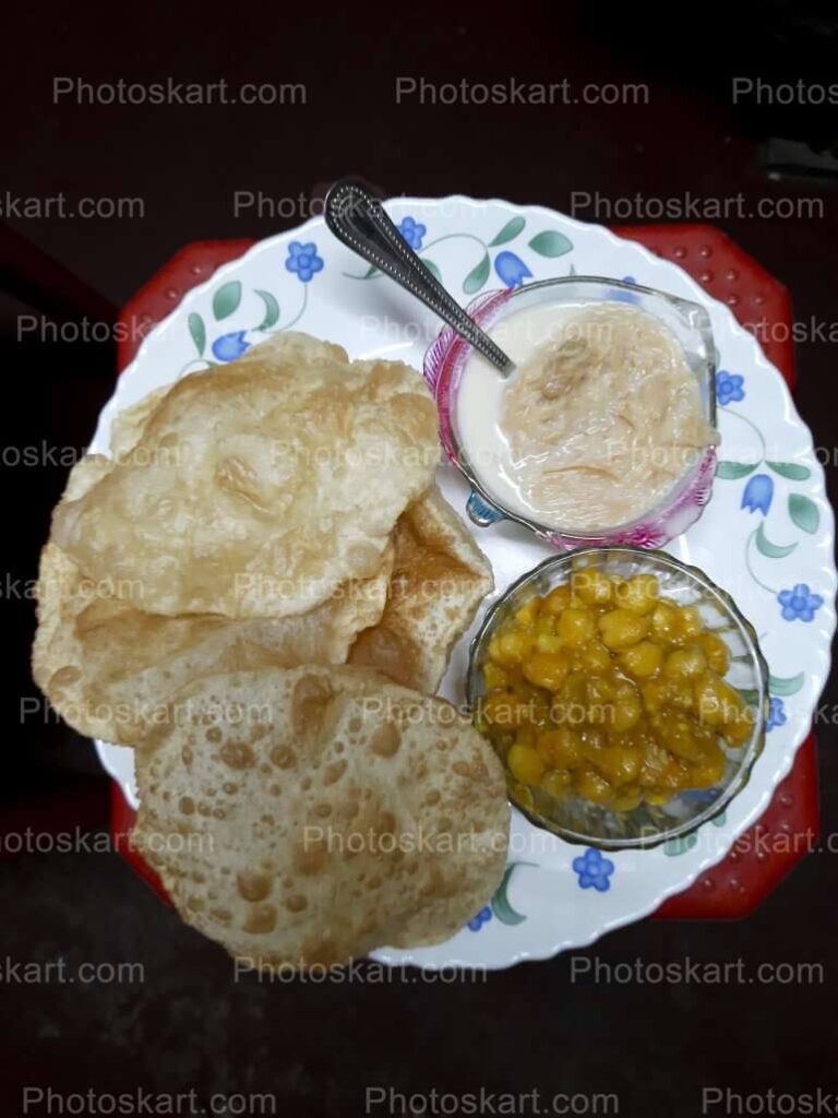 Luchi With Ghooghni Food Stock Image
